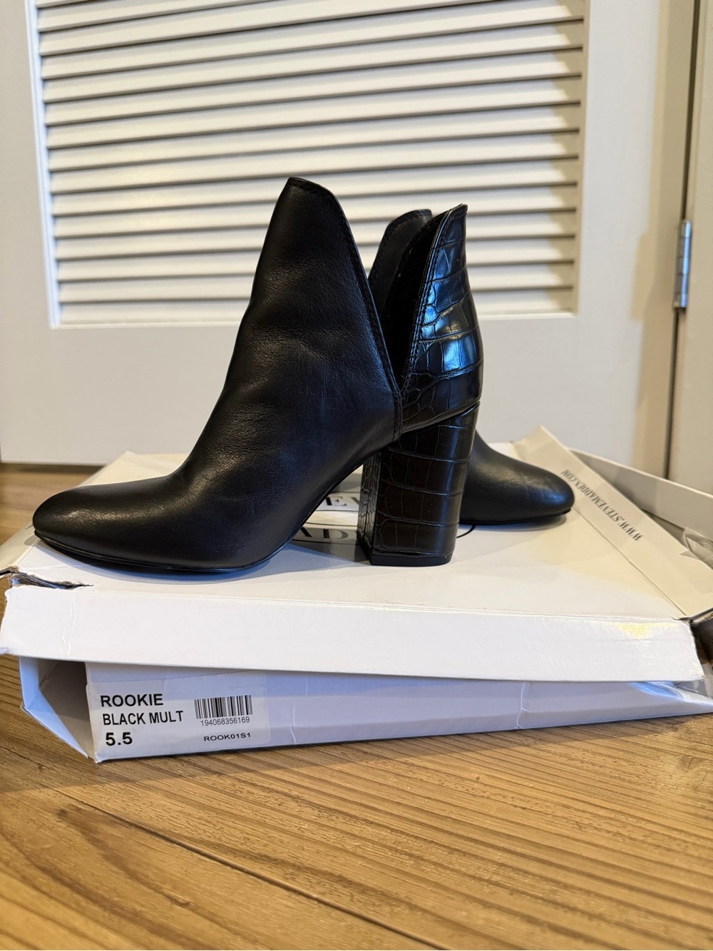 Steve Madden Black Pointed Croc-Block Heel Ankle Boots